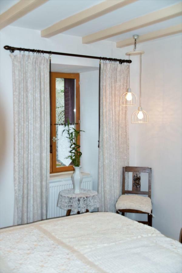 Bed and Breakfast L'Embellie Bertignat Экстерьер фото