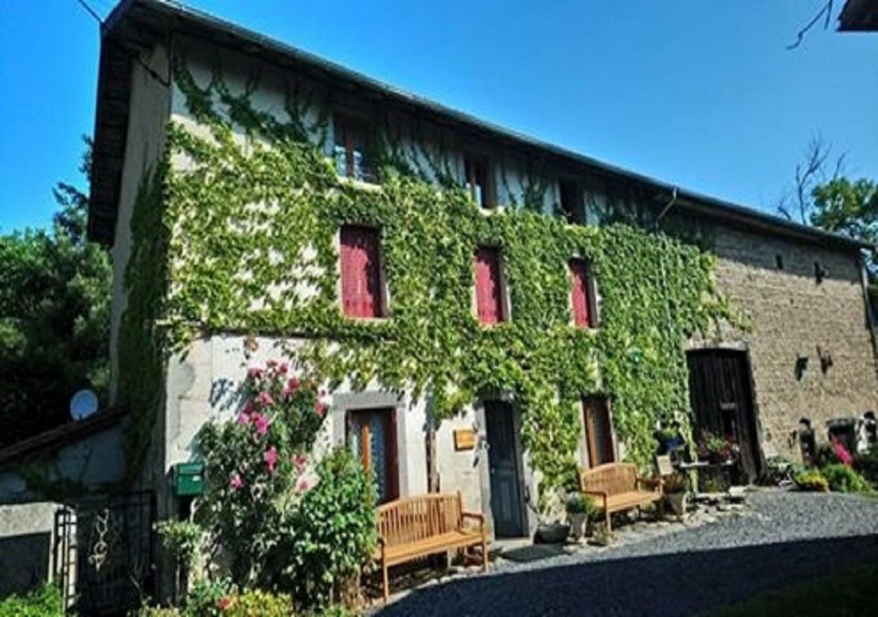 Bed and Breakfast L'Embellie Bertignat Экстерьер фото